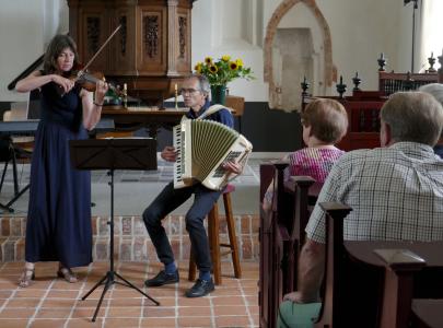 Zomerregen in de Kerk